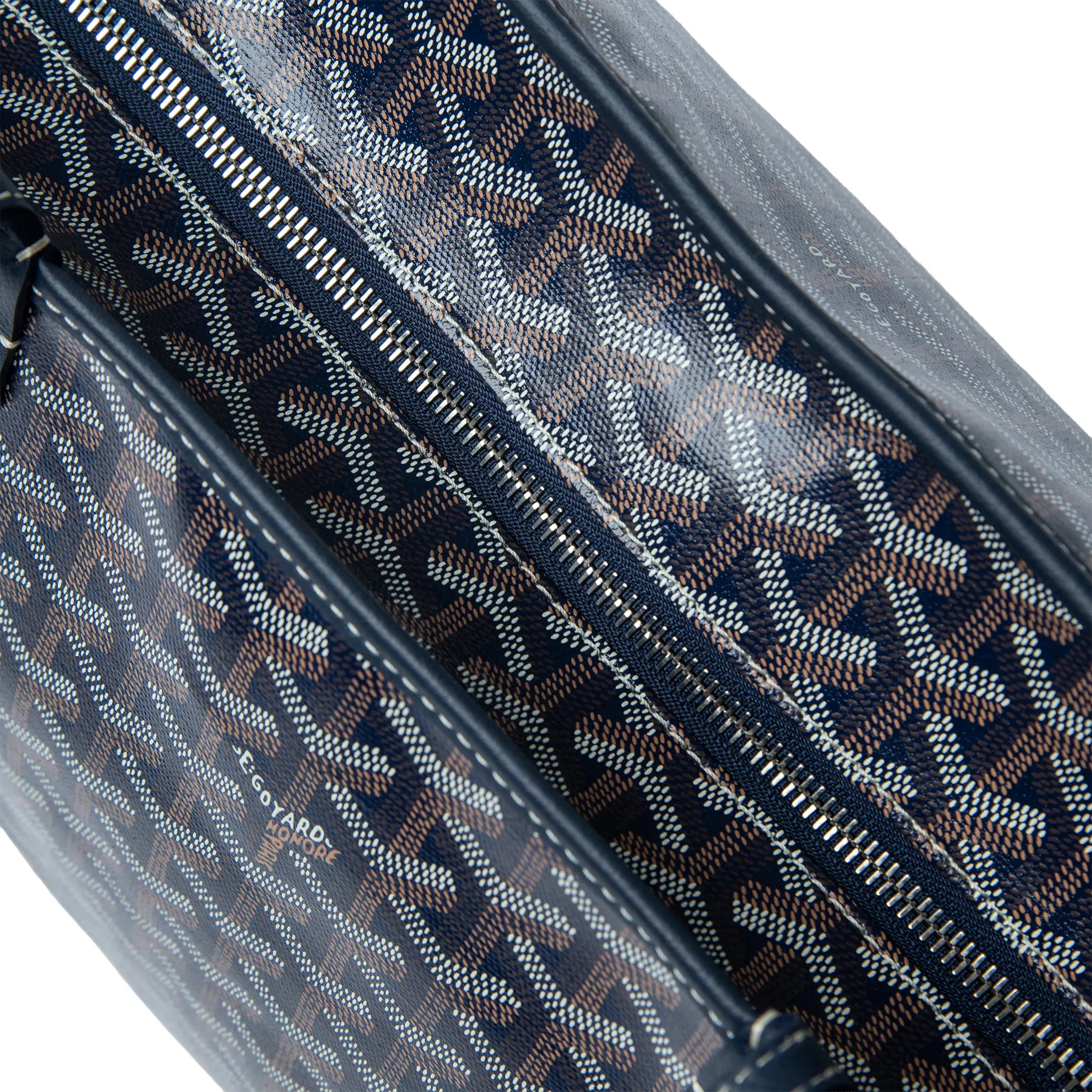Detailed Zip View of Goyard Artois MM Navy Bag ARTOISMMLTY12CL12P